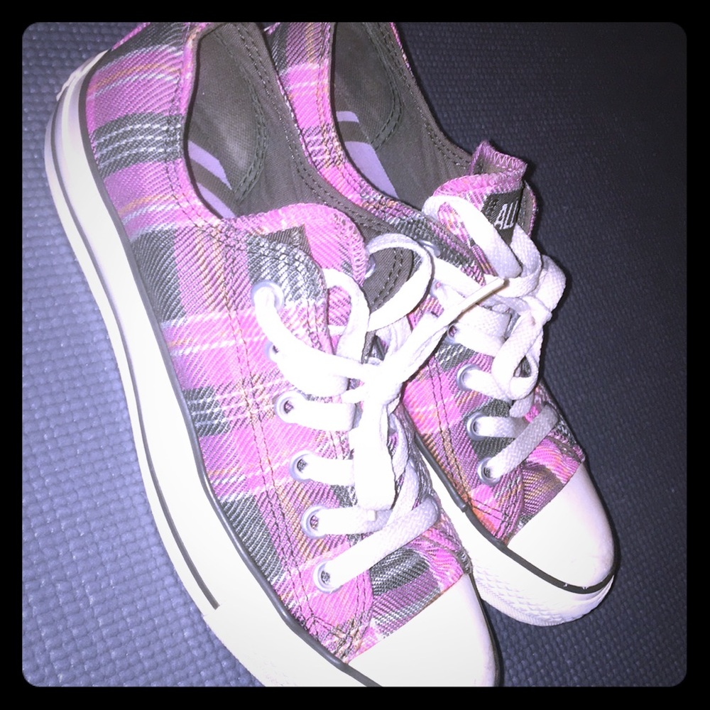 Converse chucks!